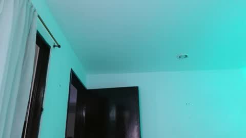 Snapshot of tonyking21 chatting on September 15, 10:21 pm ANTONY online show from September 15, 10:21 pm