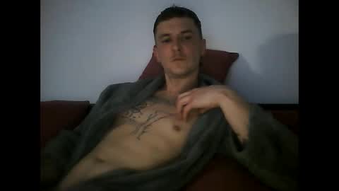 Snapshot of tonystrawberry chatting on March 27, 1:00 am tonystrawberry online show from March 27, 1:00 am