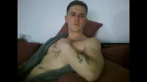 Snapshot of tonystrawberry chatting on April 3, 2:20 am tonystrawberry online show from April 3, 2:20 am