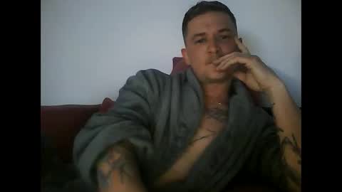 Snapshot of tonystrawberry chatting on May 6, 6:57 pm tonystrawberry online show from May 6, 6:57 pm