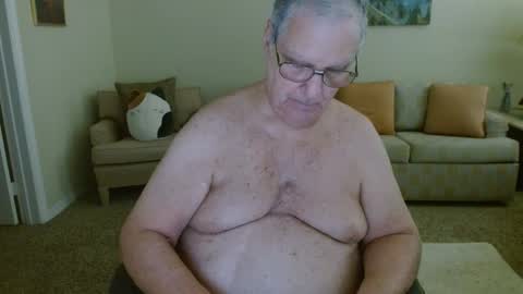 Snapshot of tonysview12000 chatting on October 8, 9:34 pm tonysview12000 online show from October 8, 9:34 pm