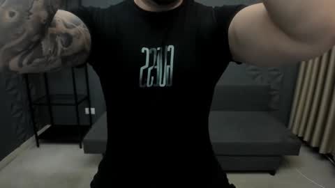 TonyWilcox online show from October 18, 4:48 am