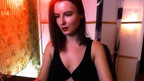 Elizabeth online show from September 12, 5:13 pm