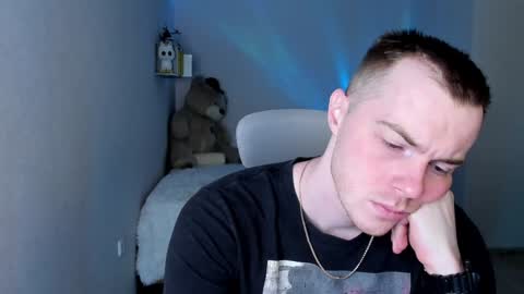 Snapshot of toohornyserj chatting on January 21, 8:00 pm toohornyserj online show from January 21, 8:00 pm