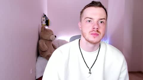 Snapshot of toohornyserj chatting on February 13, 10:11 pm toohornyserj online show from February 13, 10:11 pm