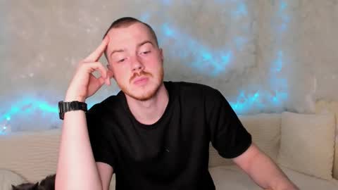 Snapshot of toohornyserj chatting on October 14, 10:21 pm toohornyserj online show from October 14, 10:21 pm