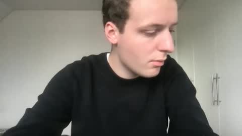 Max online show from November 1, 12:51 pm