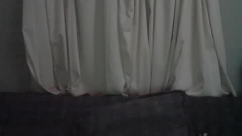 toomanymen699 online show from April 23, 10:23 pm