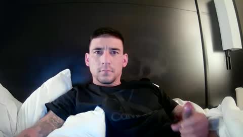 Snapshot of toomuchsmoke chatting on March 2, 1:05 pm toomuchsmoke online show from March 2, 1:05 pm