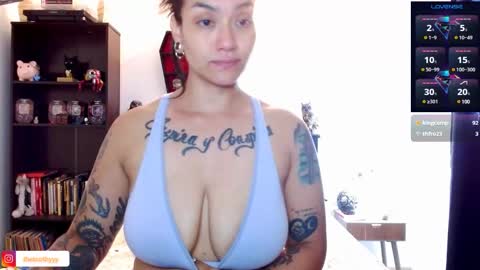 toothyy online show from February 25, 2:44 pm