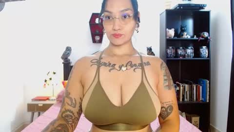 toothyy online show from March 10, 11:53 am