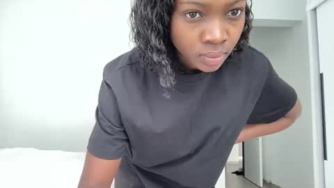 tootie03 online show from October 10, 7:18 am