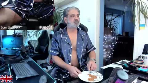 topalphaboss online show from December 2, 7:57 am