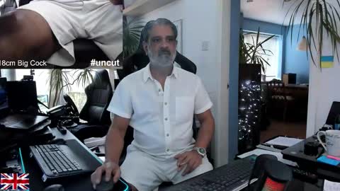 topalphaboss online show from December 5, 1:20 pm