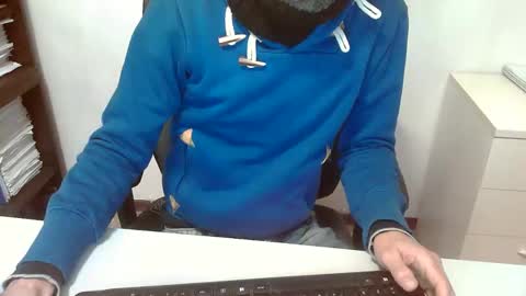 Topg84 online show from December 15, 5:50 pm