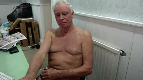 topsurgeon2025 online show from April 22, 11:50 pm