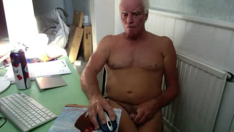 Snapshot of topsurgeon2025 chatting on July 9, 3:49 pm topsurgeon2025 online show from July 9, 3:49 pm