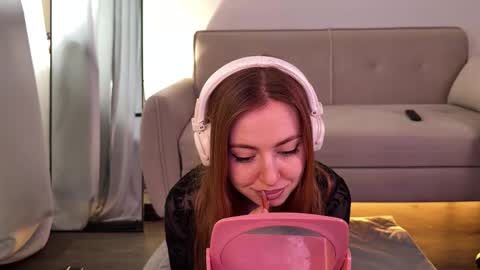 Lina  Next stream January 4  11am UTC 0 online show from March 11, 12:22 pm