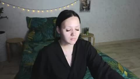 Snapshot of tori_sweet_tori chatting on June 22, 2:35 am Tori online show from June 22, 2:35 am