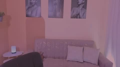 Tori Cross online show from April 25, 8:17 am