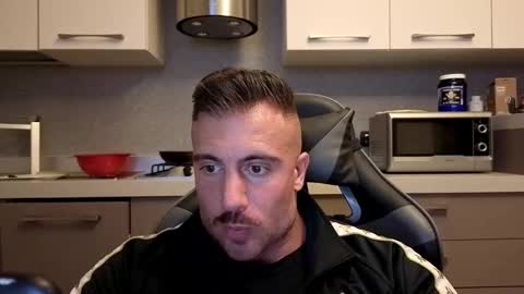 toro_arrapato online show from November 28, 10:34 pm