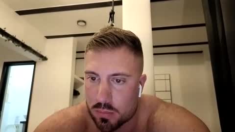 toro_arrapato online show from April 7, 5:08 am