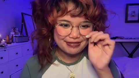 Snapshot of toro_luna chatting on June 21, 6:49 am boy luna next stream thurs 226 855pm 0 pst online show from June 21, 6:49 am
