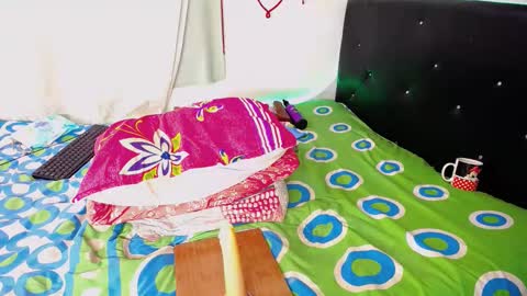 Snapshot of tory_montannaxx chatting on January 7, 1:03 pm tory_montannaxx online show from January 7, 1:03 pm