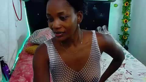 Snapshot of tory_montannaxx chatting on January 25, 12:05 pm tory_montannaxx online show from January 25, 12:05 pm