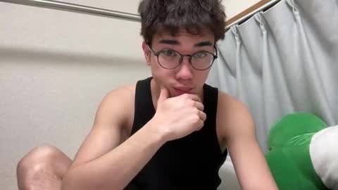 Snapshot of toshikaro0 chatting on March 9, 3:49 pm Karo online show from March 9, 3:49 pm