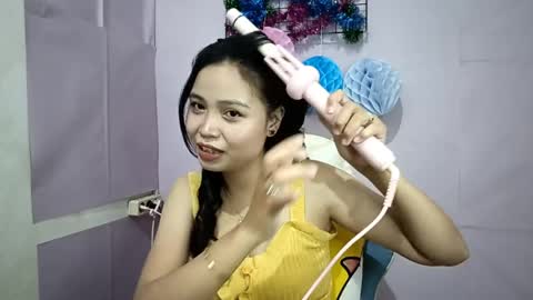 Snapshot of toshikoseaforth chatting on May 29, 1:31 pm Emma online show from May 29, 1:31 pm
