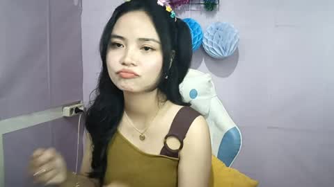 Snapshot of toshikoseaforth chatting on June 3, 2:33 pm Emma online show from June 3, 2:33 pm