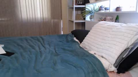Snapshot of total_aussie_milfs chatting on June 23, 11:58 pm Milly online show from June 23, 11:58 pm