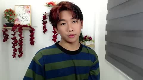 Snapshot of totalbabe1x chatting on January 19, 10:39 am totalbabe1x online show from January 19, 10:39 am