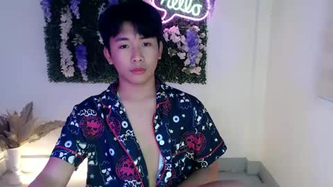 Snapshot of totalbabe1x chatting on March 6, 1:14 pm totalbabe1x online show from March 6, 1:14 pm