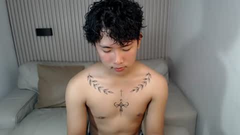 totalbabe1x online show from June 27, 5:18 pm