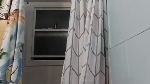 totallyawesome_65 online show from March 11, 8:20 am