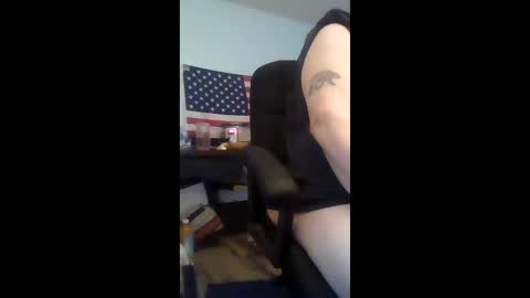 totallyawesome_65 online show from April 23, 5:30 am