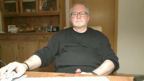 Snapshot of toto758 chatting on February 9, 7:30 pm toto758 online show from February 9, 7:30 pm