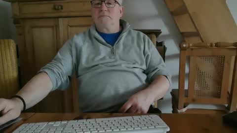 Snapshot of toto758 chatting on February 26, 10:36 am toto758 online show from February 26, 10:36 am