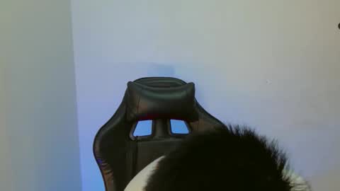 Snapshot of touch_of_alison chatting on November 9, 9:46 pm Alison online show from November 9, 9:46 pm