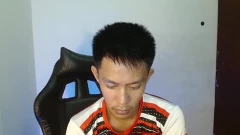 Snapshot of touch_of_alison chatting on November 19, 2:00 am Alison online show from November 19, 2:00 am