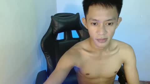 Snapshot of touch_of_alison chatting on November 19, 11:05 pm Alison online show from November 19, 11:05 pm