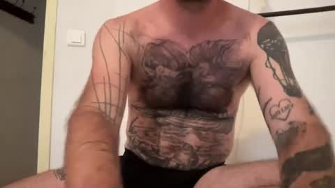 Snapshot of toutsexy chatting on June 13, 4:49 pm toutsexy online show from June 13, 4:49 pm