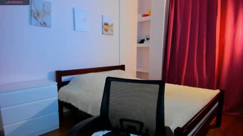 Ellina online show from January 12, 3:25 pm