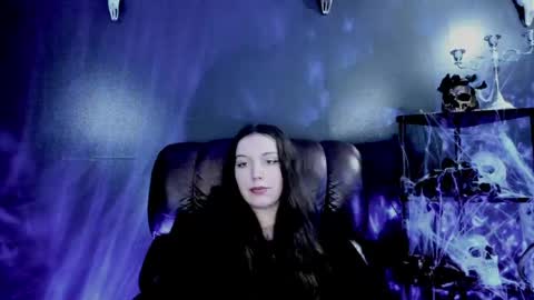 Snapshot of toxicdomme chatting on May 13, 4:48 pm toxicdomme online show from May 13, 4:48 pm