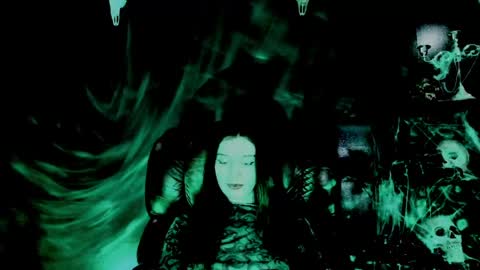 Snapshot of toxicdomme chatting on May 26, 6:04 pm toxicdomme online show from May 26, 6:04 pm