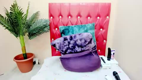 toxicfantasy4u online show from January 15, 5:05 pm