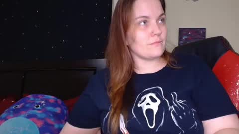 Snapshot of toxiclilly chatting on January 13, 5:57 am Lilly Miss Mistress Goddess Maam Queen Boss online show from January 13, 5:57 am