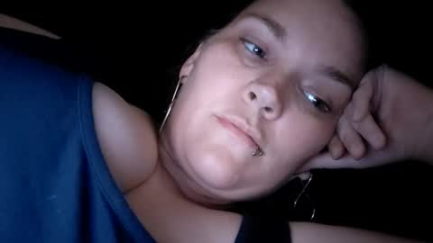 Snapshot of toxiclilly chatting on May 5, 8:39 pm Lilly Miss Mistress Goddess Maam Queen Boss online show from May 5, 8:39 pm